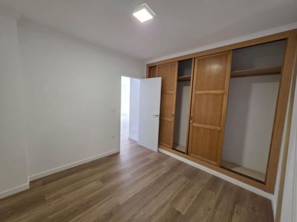 Продажа квартиры на Piso en Calle Piscis, Arroyo de la Miel, Benalmádena, Бенальмадена
thumbnail 3