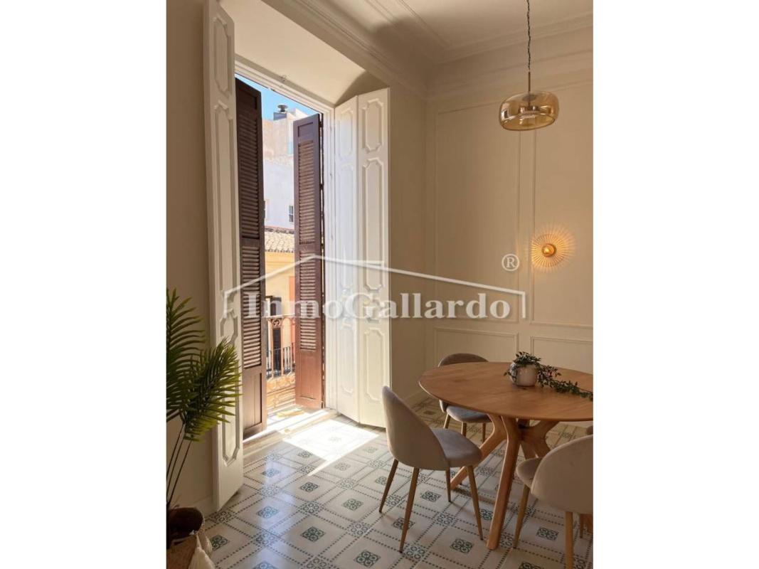 Venta de piso en Piso en Centro Histórico, Málaga, Málaga
 photo 2