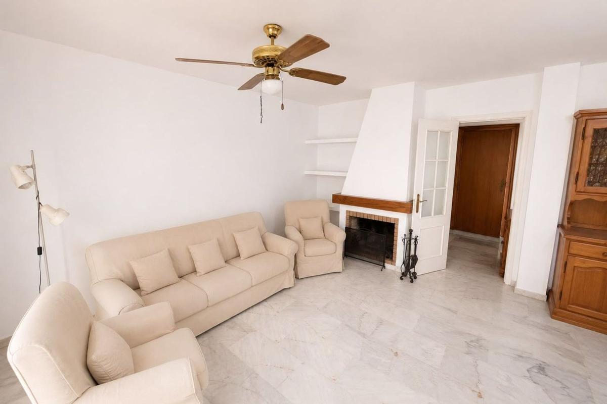 Venta de chalet adosado en Chalet adosado en Los Boliches, Fuengirola , Fuengirola photo 2