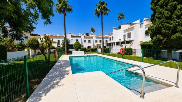Chalet adosado en Marina de Casares, Casares thumbnail 2