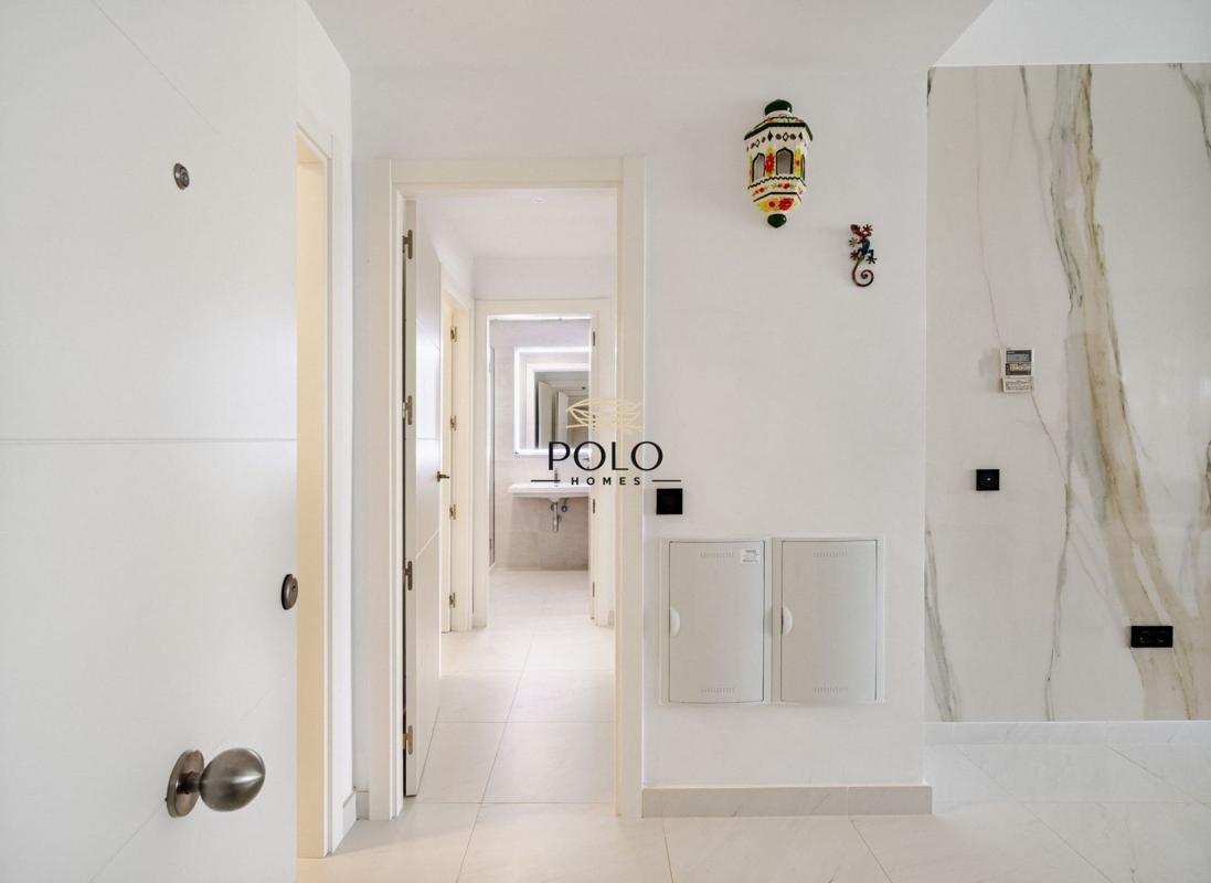 Продажа квартиры на Piso en Avenida Mirador de Estepona, 31, Altos de Estepona, Estepona, Эстепона
photo 2