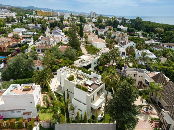 Casa o chalet independiente en Calle Sorolla, La Carolina-Guadalpín, Marbella photo 4