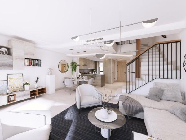 Chalet adosado en Istan photo 1
