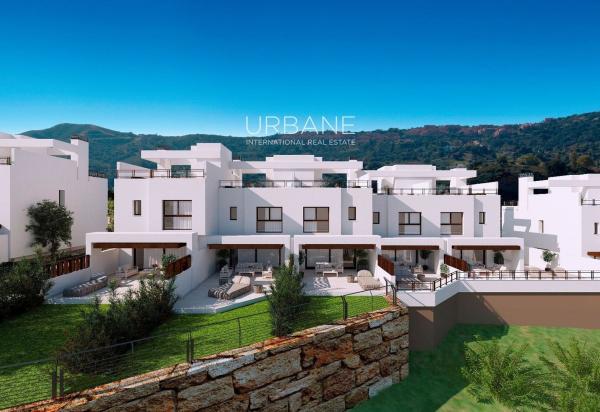 Chalet adosado en Calle Jinete, Calaburra - Chaparral, Mijas photo 1