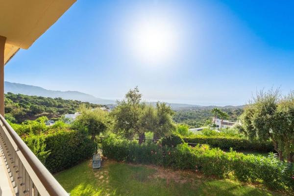 Venta de piso en Piso en Calle Clara Campoamor s/n, La Mairena, Ojén, Ojén
 photo 1