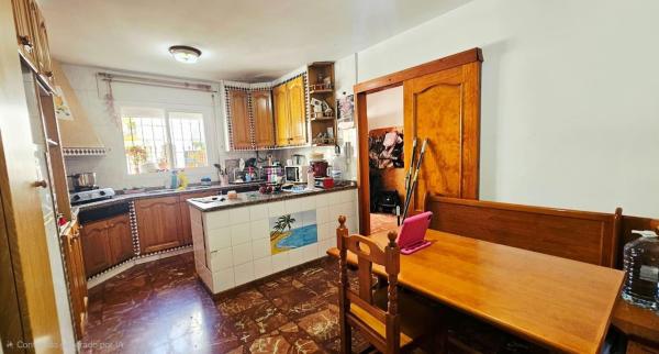 Chalet adosado en Calle Guadalajara, Sierra de Estepona-Avda de Andalucia, Estepona thumbnail 3