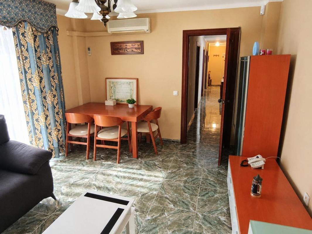 Sprzedaż mieszkania w Piso en Victoria Eugenia, Málaga, Málaga
photo 1
