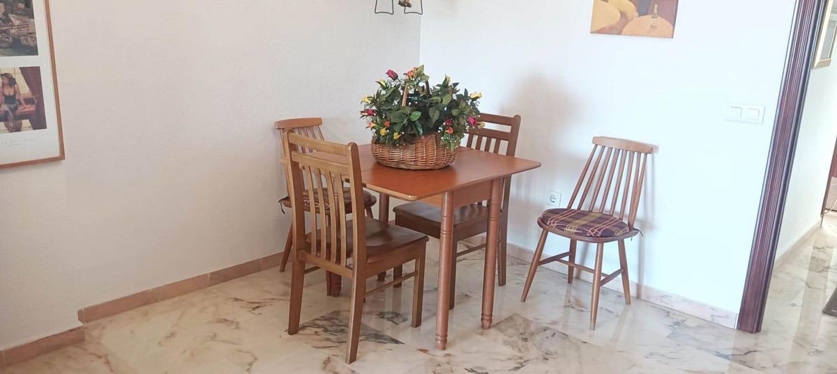 Venta de piso en Piso en Calle Heliotropo, Los Nadales - Tio Charles, Benalmádena, Benalmádena
photo 4