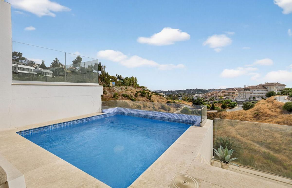 Venta de piso en Piso en Los Naranjos, Marbella, Marbella
 photo 2