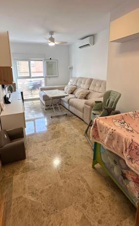Sprzedaż mieszkania w Piso en Camino Suárez, 58, Victoria Eugenia, Málaga, Málaga
 photo 2