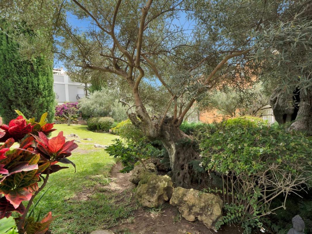Venta de chalet adosado en  Chalet adosado en Alameda de las Brisas, Bahía de Marbella, Marbella , Marbella photo 3