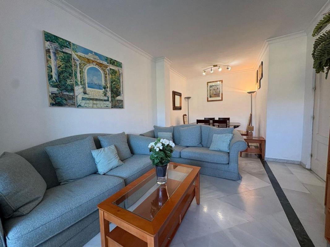 Продажа дуплекса на Dúplex en Calle Toledo, San Pedro Pueblo, Marbella, Марбелла photo 3