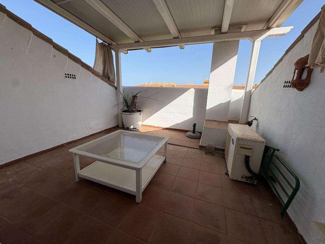 Продажа дуплекса на Dúplex en Calle Toledo, San Pedro Pueblo, Marbella, Марбелла photo 4