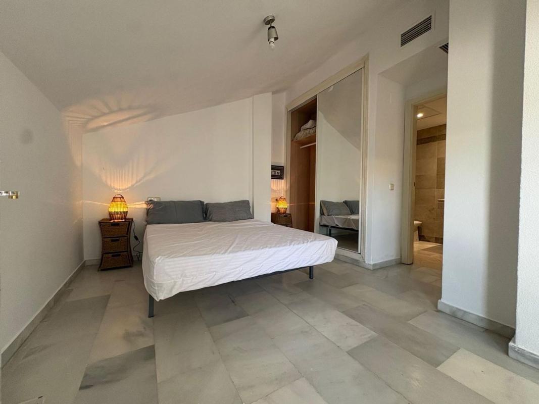 Продажа дуплекса на Dúplex en Calle Toledo, San Pedro Pueblo, Marbella, Марбелла photo 5
