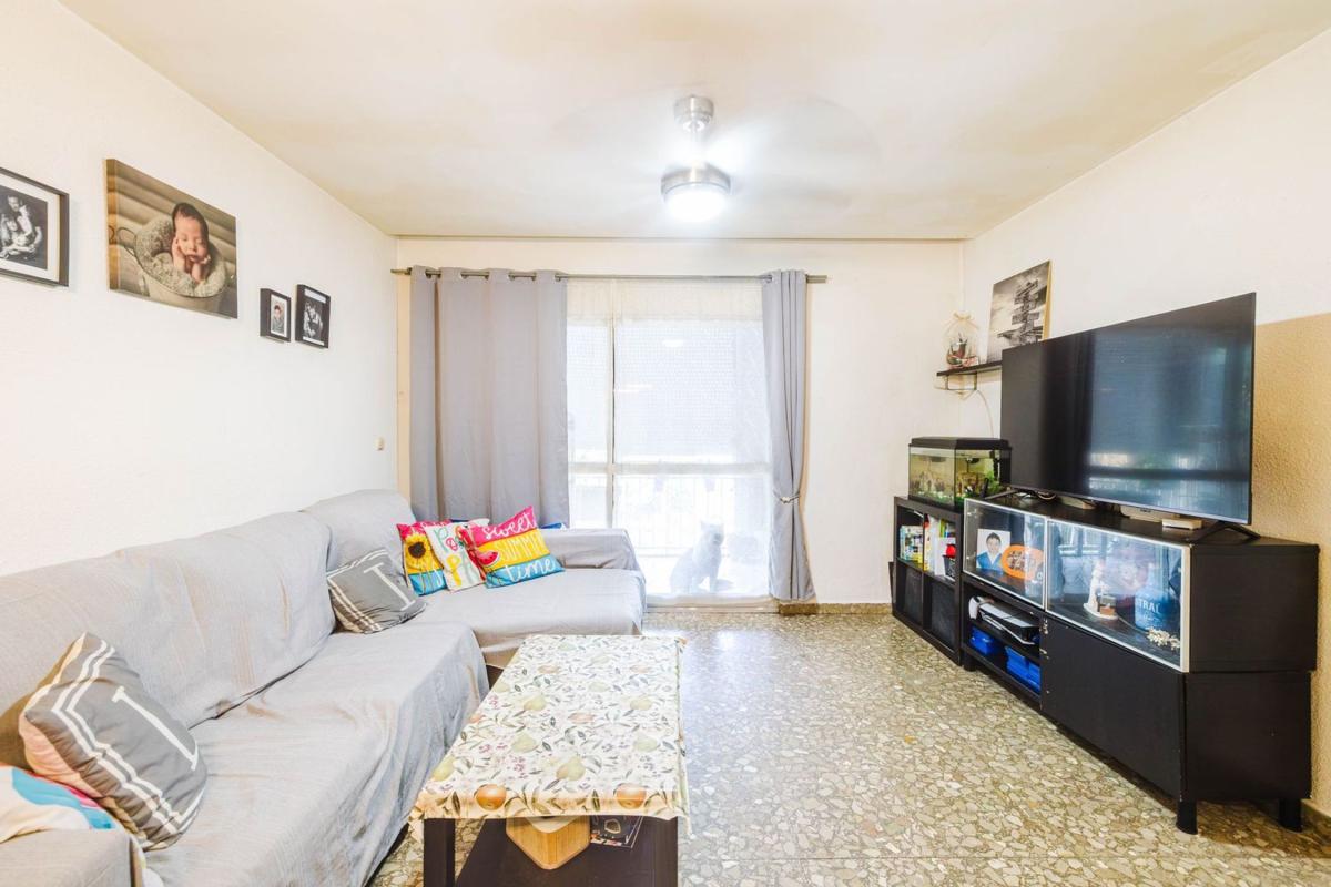 Продажа квартиры на Piso en Avenida de Andalucía, Carranque - Haza Cuevas, Málaga, Малага
photo 2