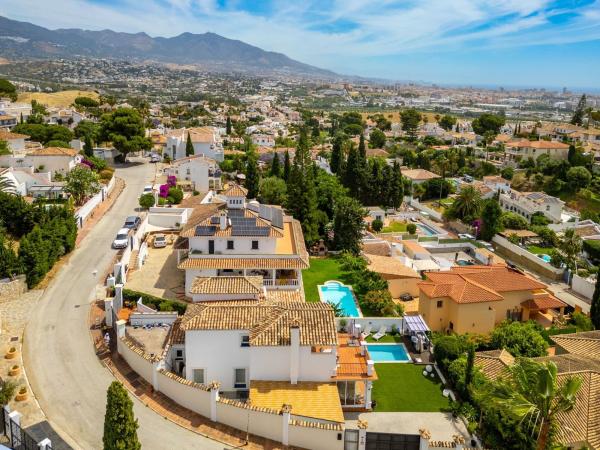 Casa o chalet independiente en Cerros del Águila, Mijas thumbnail 1