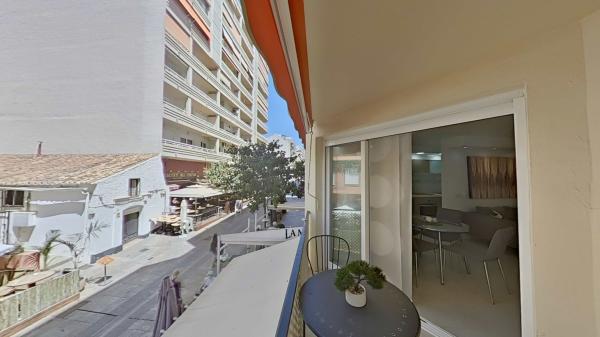 Venta de piso en Piso en Avenida Miguel Cano, 13, Playa Bajadilla-Puertos, Marbella, Marbella
 photo 1