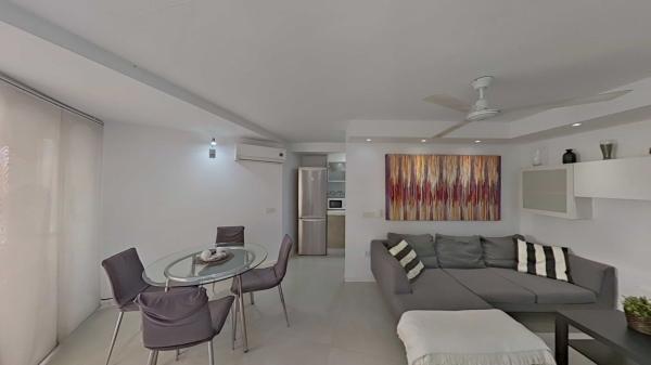 Venta de piso en Piso en Avenida Miguel Cano, 13, Playa Bajadilla-Puertos, Marbella, Marbella
 photo 4