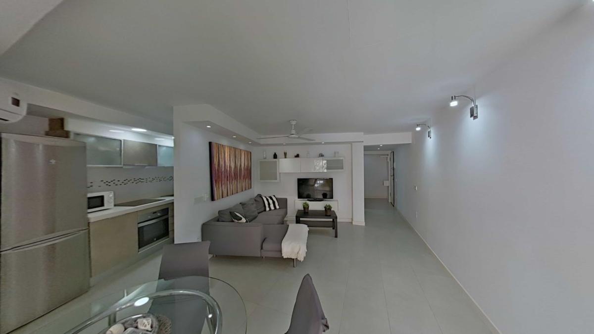 Sprzedaż mieszkania w Piso en Avenida Miguel Cano, 13, Playa Bajadilla-Puertos, Marbella, Marbella
 photo 5