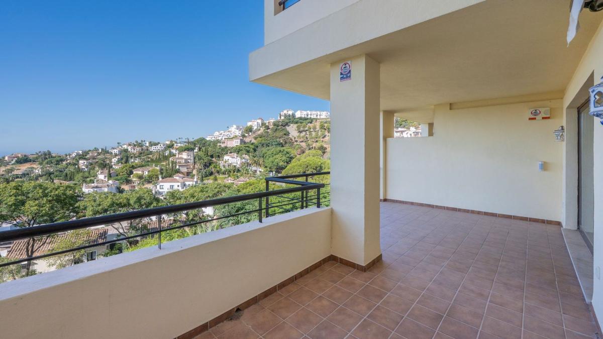 Venta de piso en Piso en Torre Esteril, Los Arqueros-Puerto del Almendro, Benahavís, Benahavís
photo 4