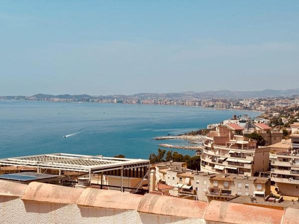 Дуплекс на продажу в Dúplex en Zona Centro Comercial Torrequebrada, Benalmádena, Бенальмадена photo 4