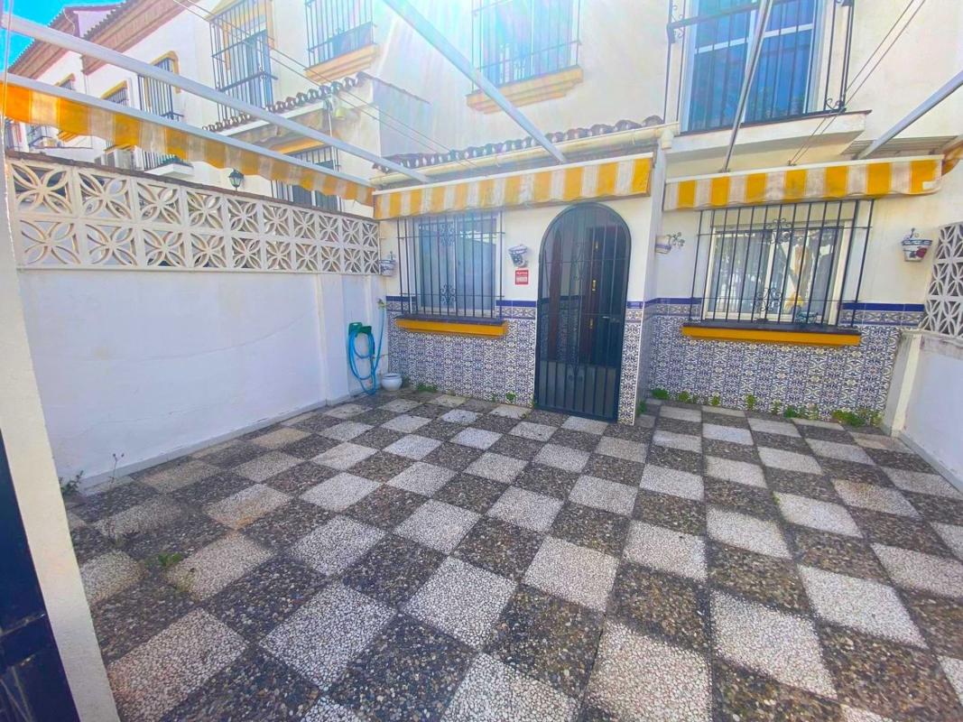 Venta de chalet adosado en Chalet adosado en Avenida las Palmeras, 1, Parque de la Paloma, Benalmádena , Benalmádena photo 2