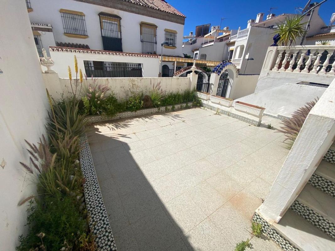 Venta de chalet adosado en Chalet adosado en Avenida las Palmeras, 1, Parque de la Paloma, Benalmádena , Benalmádena photo 4
