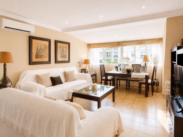 Venta de piso en Piso en Zona Puerto Deportivo, Fuengirola, Fuengirola
 photo 1