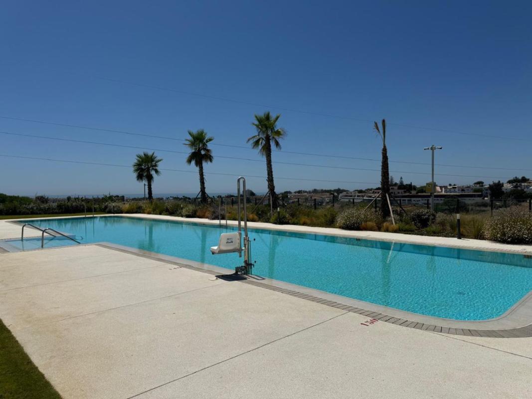 Venta de piso en Piso en Cancelada, Estepona, Estepona
 photo 2