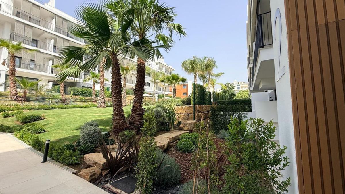 Продажа квартиры на Piso en Calle Carlos Cano, Huerta Nueva, Estepona, Эстепона
photo 1