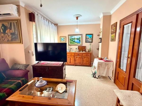 Venta de piso en Piso en Zona Fuentemora, Antequera, Antequera
photo 1