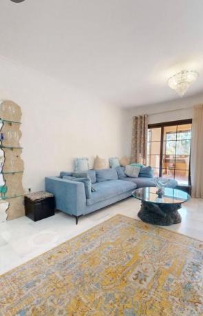 Venta de piso en Piso en Calle Campo de Luna, Atalaya-Isdabe, Estepona, Estepona
 photo 3