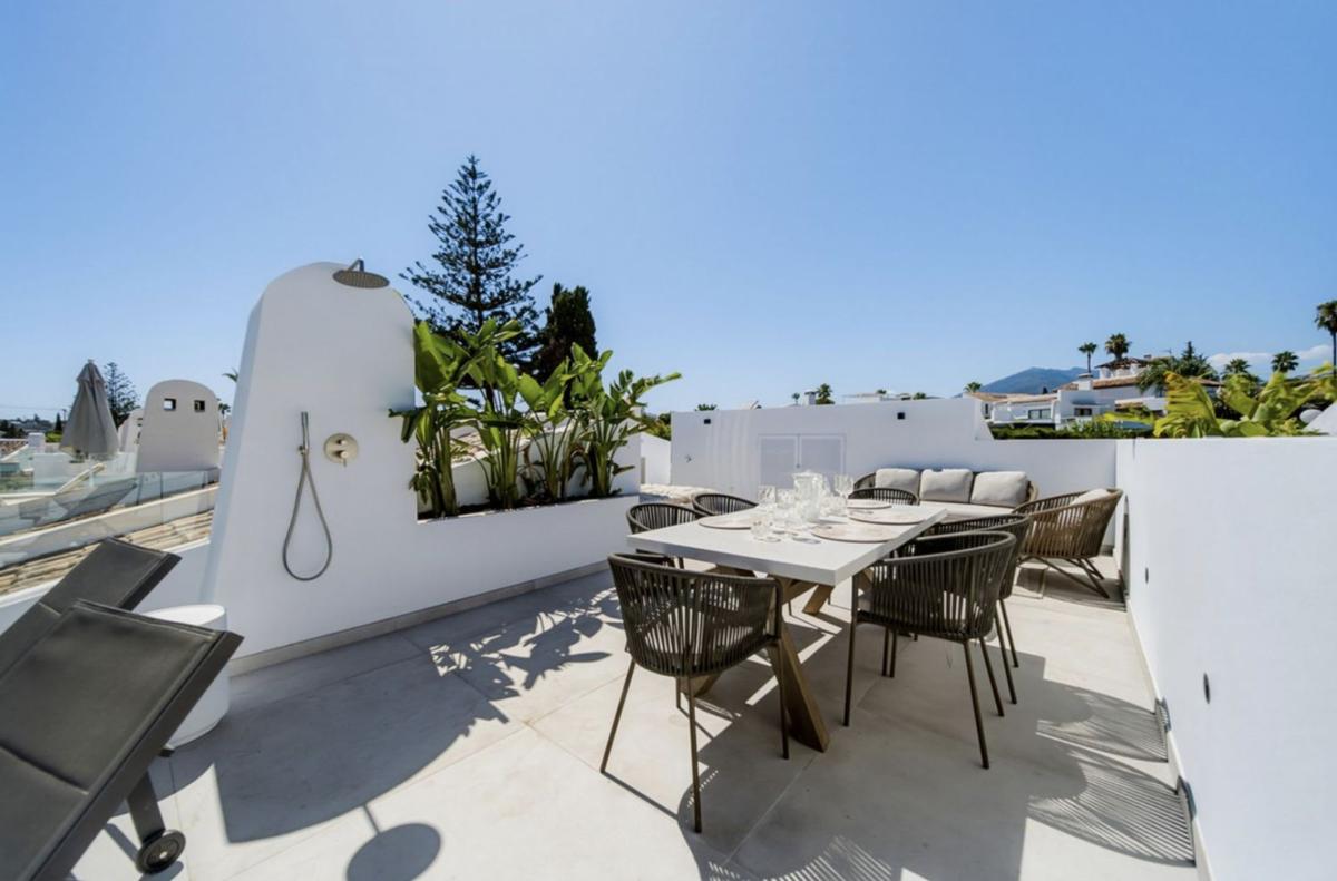Venta de duplex en Dúplex en Avenida Valle del Golf, Aloha, Marbella, Marbella photo 2