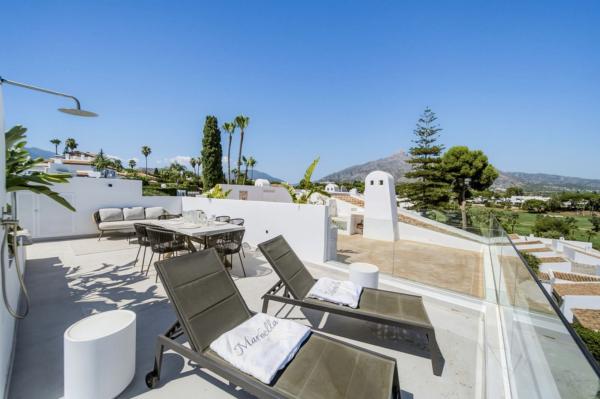 Duplex en venta en Dúplex en Avenida Valle del Golf, Aloha, Marbella, Marbella photo 4
