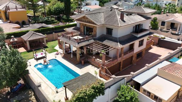 Casa o chalet independiente en Calle Moriles, 71, Manantiales - Lagar - Cortijo, Alhaurín de la Torre photo 1