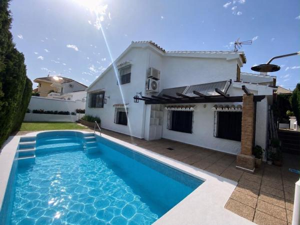 Casa o chalet independiente en Zona Sohail, Fuengirola photo 1