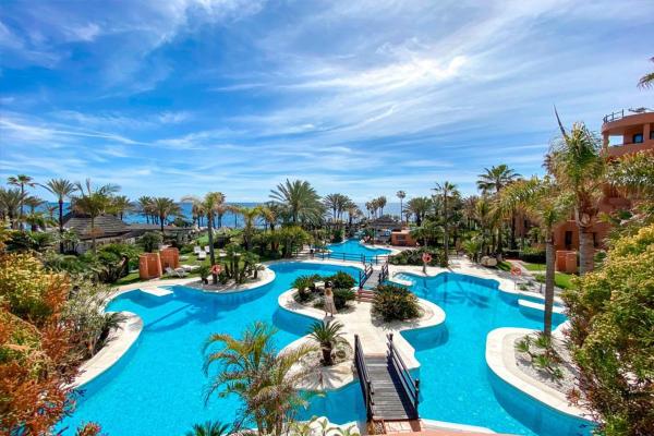 Estudio en venta en Estudio en Kempinski, Estepona, Estepona photo 1