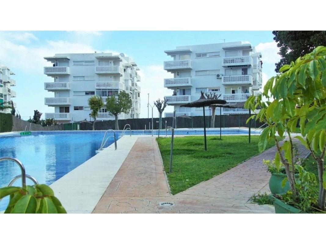 Venta de piso en Piso en Avenida Flamenca, 7, Sotoserena, Estepona, Estepona
photo 2