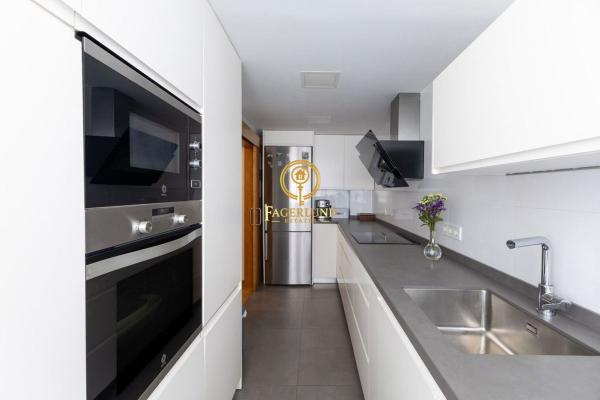 Venta de piso en Piso en El Pinar - Palacio de Congresos, Torremolinos, Torremolinos
 photo 4