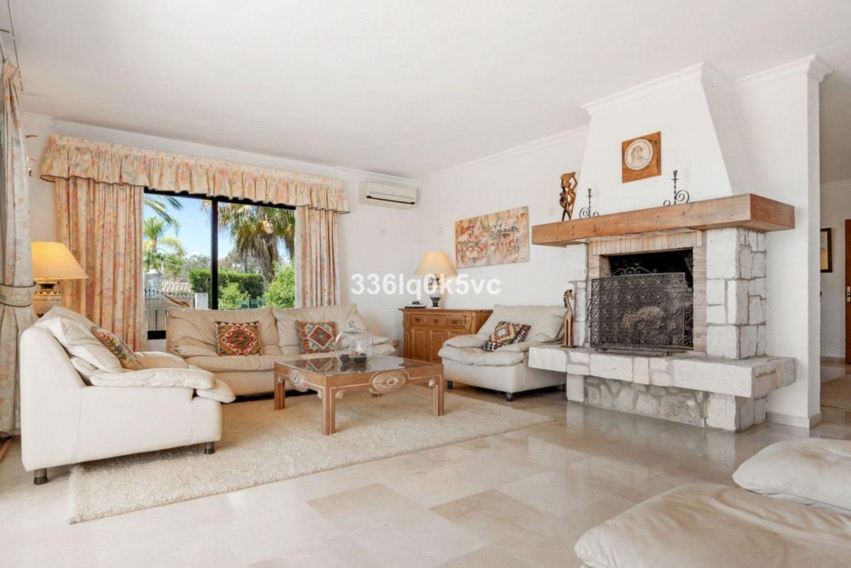 Propiedades en venta y alquiler en España photo 2