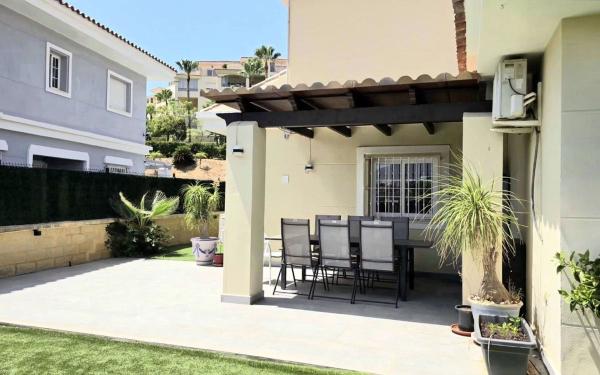 Casa o chalet independiente en Calle Altabaca De La Torre 5 Villa 6 s/n, Mijas Golf, Mijas thumbnail 2