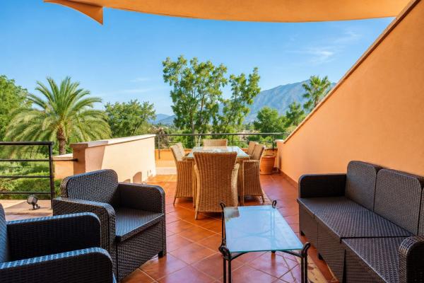 Venta de piso en Piso en Avenida Calderón de la Barca, 15, Los Naranjos, Marbella, Marbella
 photo 1