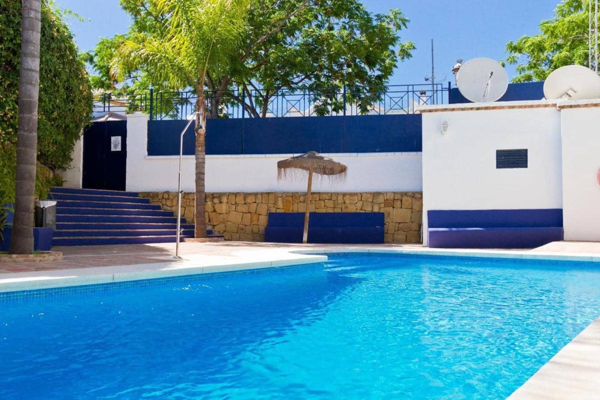Venta de chalet adosado en Chalet adosado en Avenida Virgen del Rocío, 41, San Pedro Pueblo, Marbella , Marbella photo 5