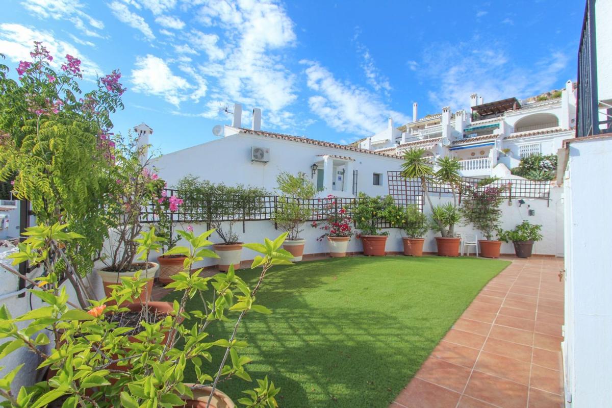 Venta de chalet adosado en Chalet adosado en Calle Hibiscos, Capistrano, Nerja , Nerja photo 3