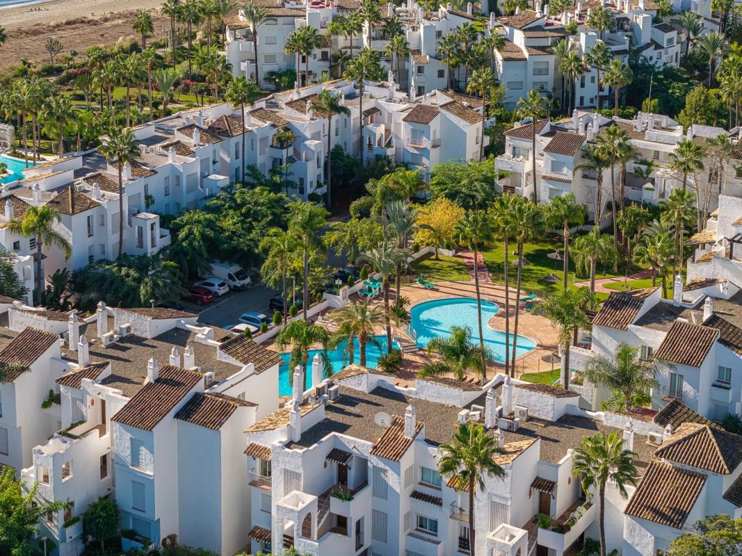 Venta de piso en Piso en Costalita P. Andaluz I, Villacana - Costalita - Saladillo, Estepona, Estepona
 photo 3