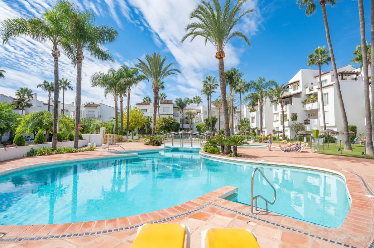 Venta de piso en Piso en Costalita P. Andaluz I, Villacana - Costalita - Saladillo, Estepona, Estepona
 photo 5