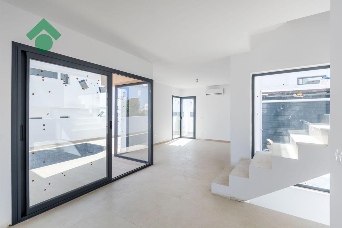Properties for sale and rent in Spain photo 4