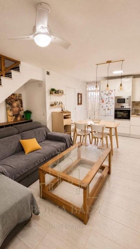 Sprzedaż niezależnego domku jednorodzinnego w  Chalet pareado en Urbanizacion Playa Linda, 15, Benajarafe, Vélez-Malaga, Vélez-Málaga photo 5