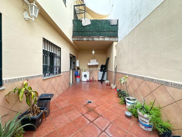 Chalet adosado en Calle Lima, Platero - El Limón, Alhaurín de la Torre thumbnail 1