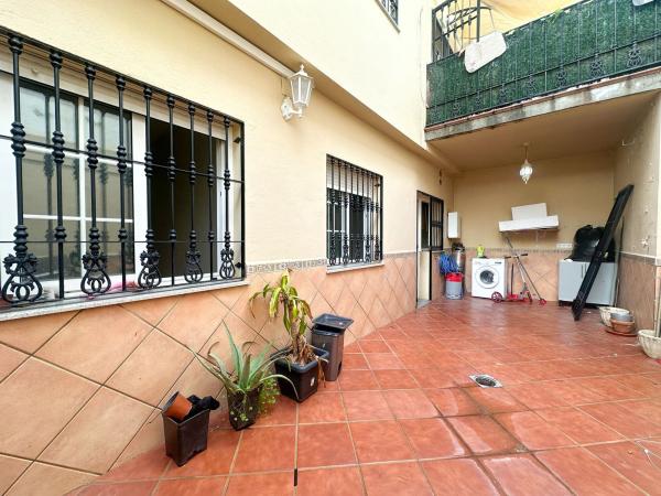 Chalet adosado en Calle Lima, Platero - El Limón, Alhaurín de la Torre thumbnail 2